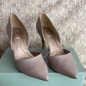 BANDOLINO Bone Heels